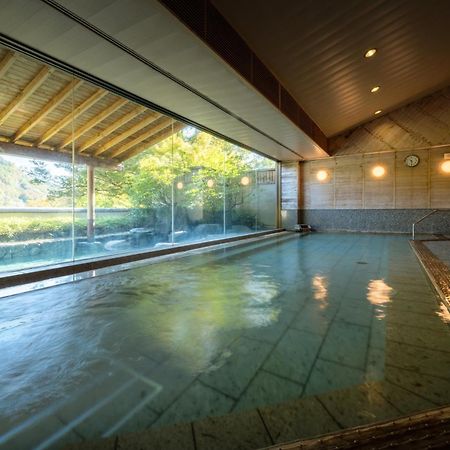 Iizaka Onsen Surikamitei Ohtori Hotel Фукушима Екстериор снимка