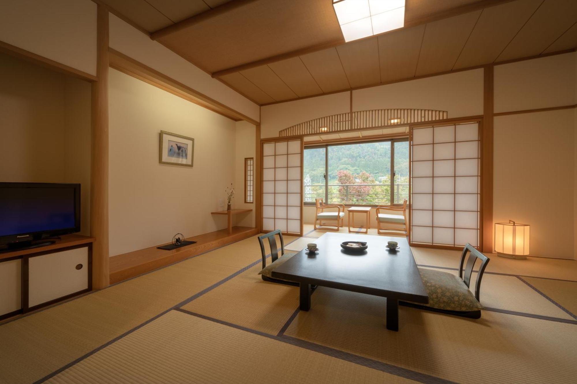 Iizaka Onsen Surikamitei Ohtori Hotel Фукушима Екстериор снимка