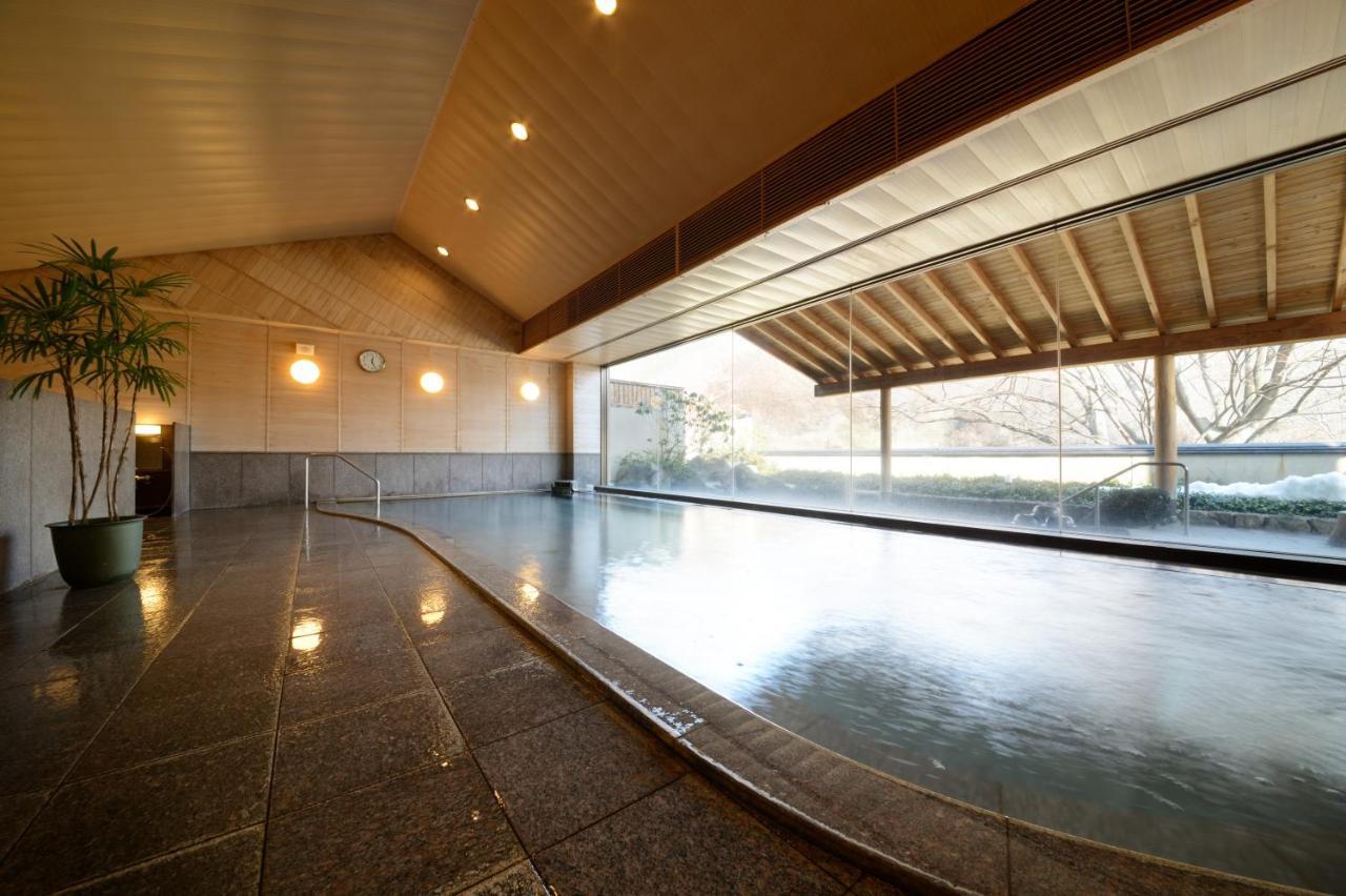 Iizaka Onsen Surikamitei Ohtori Hotel Фукушима Екстериор снимка