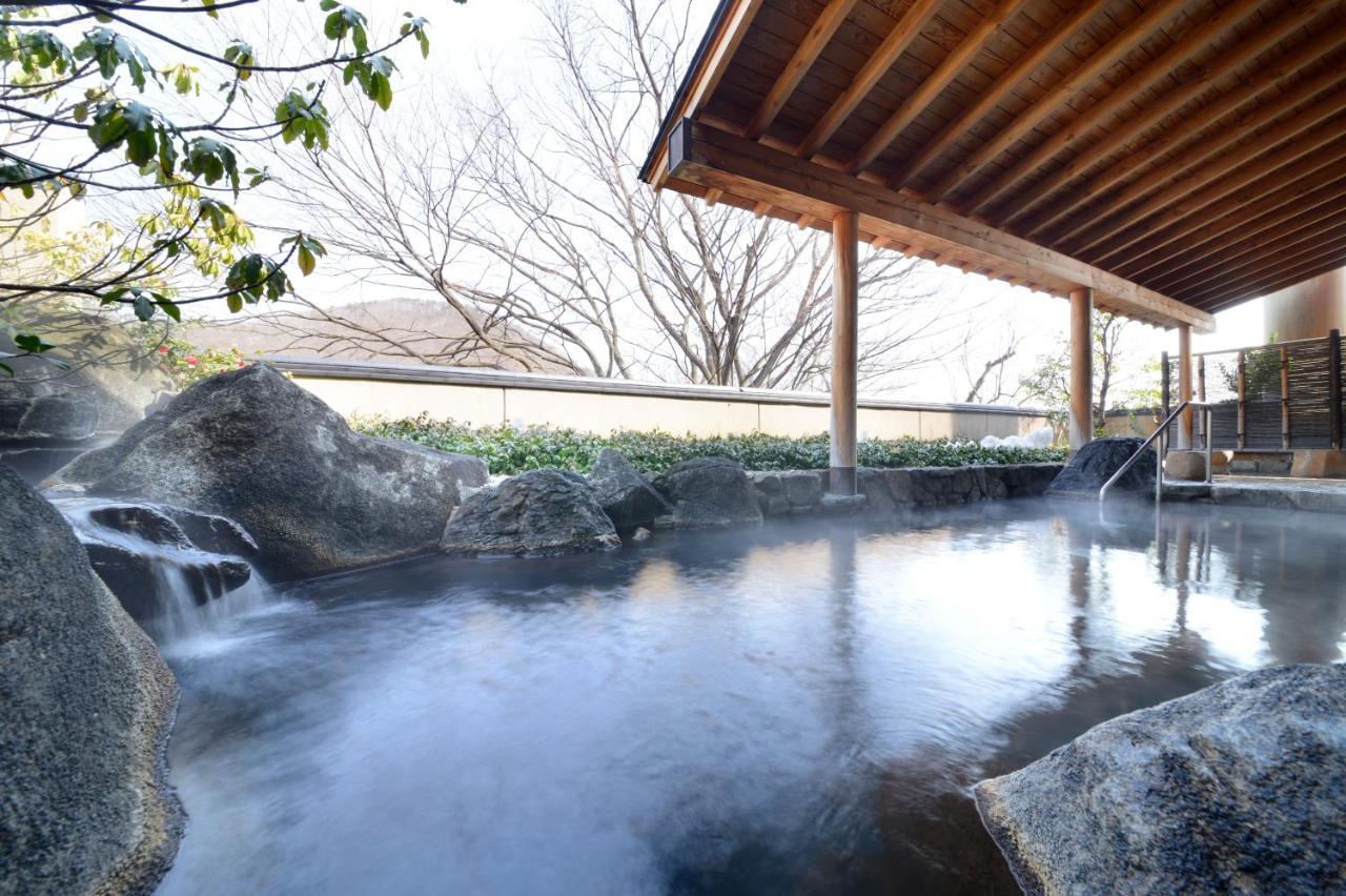 Iizaka Onsen Surikamitei Ohtori Hotel Фукушима Екстериор снимка