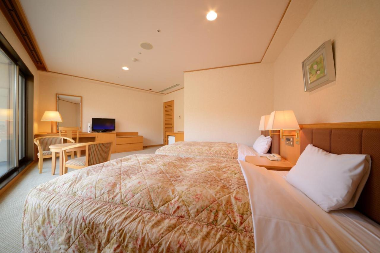 Iizaka Onsen Surikamitei Ohtori Hotel Фукушима Екстериор снимка